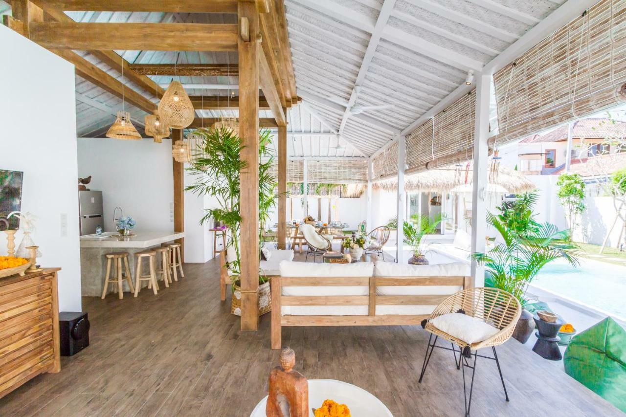 Villa Opaline Seminyak Esterno foto