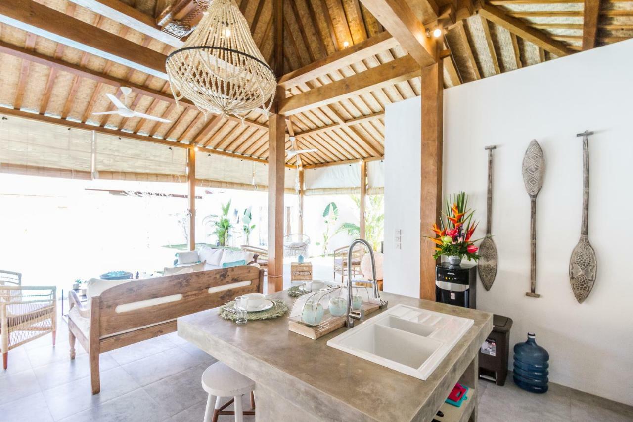 Villa Opaline Seminyak Esterno foto