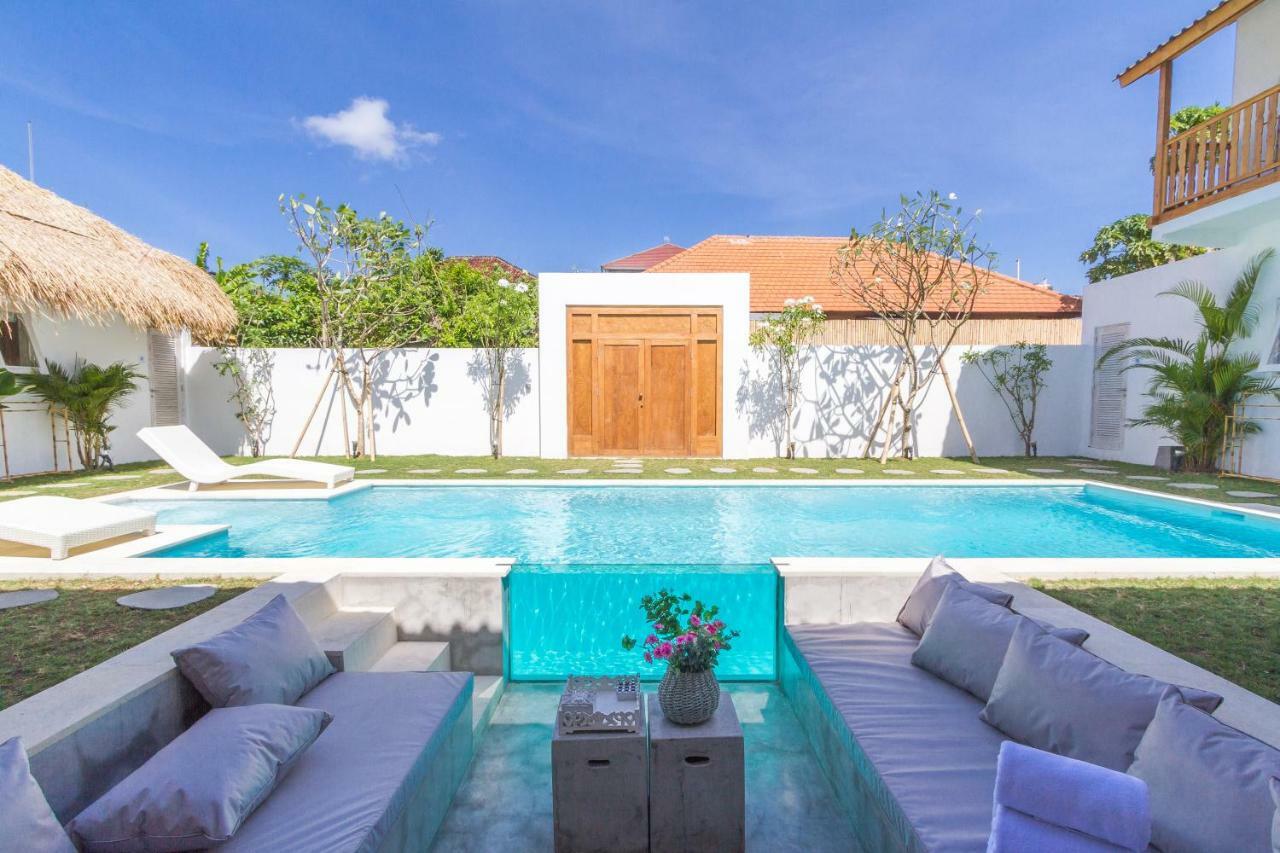 Villa Opaline Seminyak Esterno foto