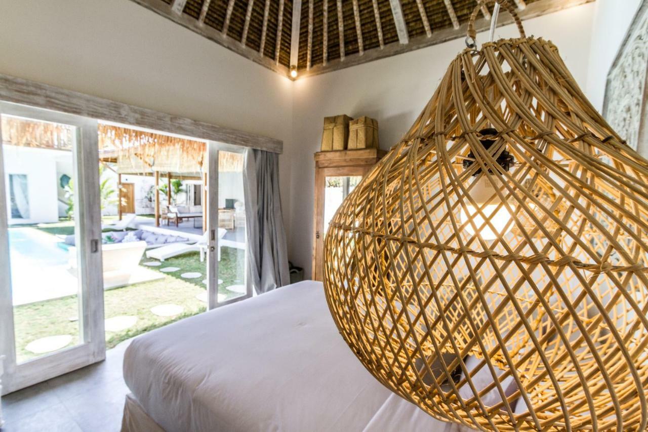 Villa Opaline Seminyak Esterno foto