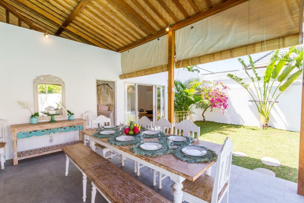 Villa Opaline Seminyak Esterno foto